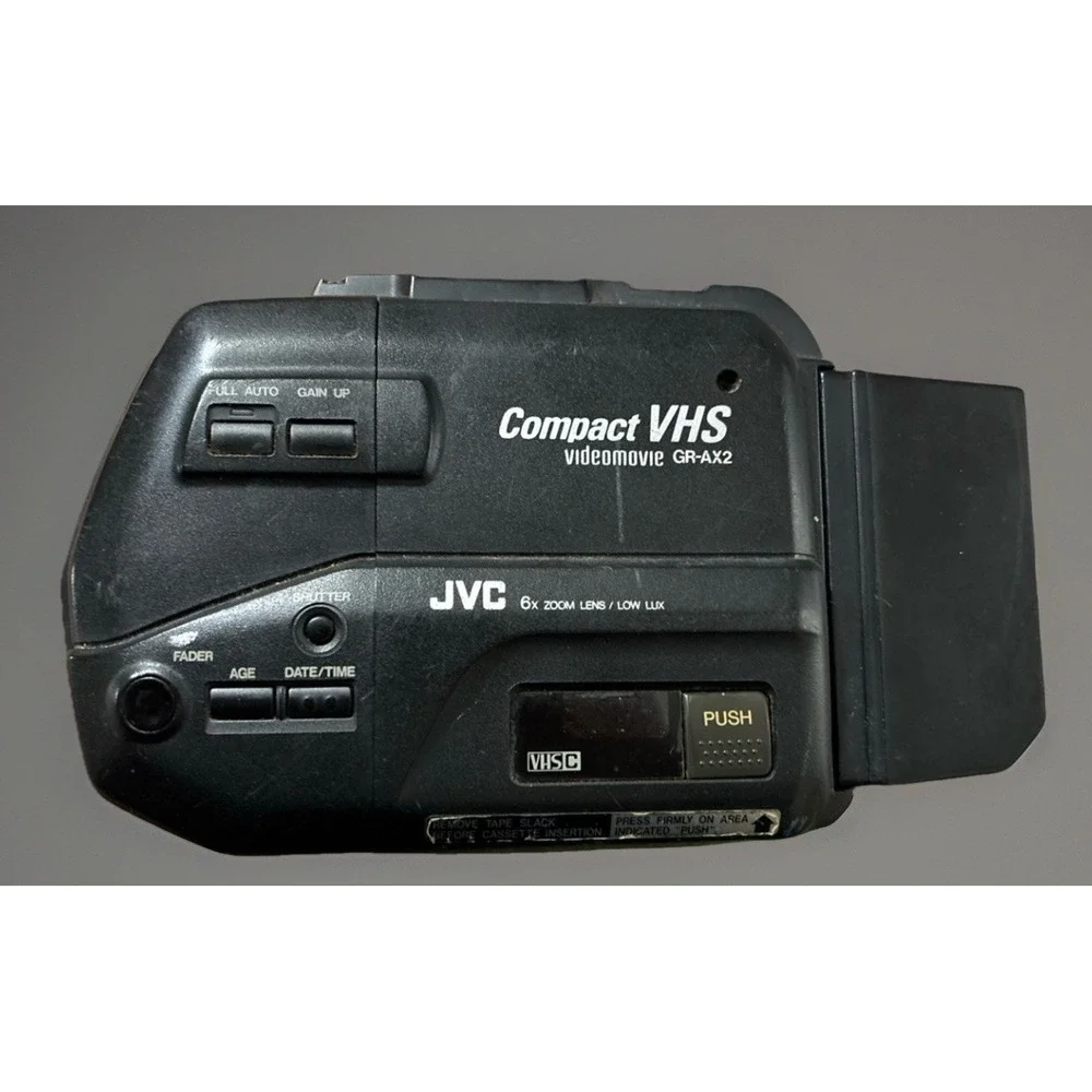JVC Video Movie GR-AX2 Compact VHS Camcorder **Needs Battery** Untested